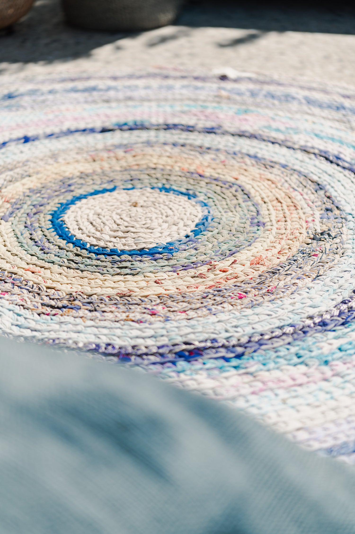 Handmade Sustainable Round Colourful Rug S 150 cm Ø Small 0040